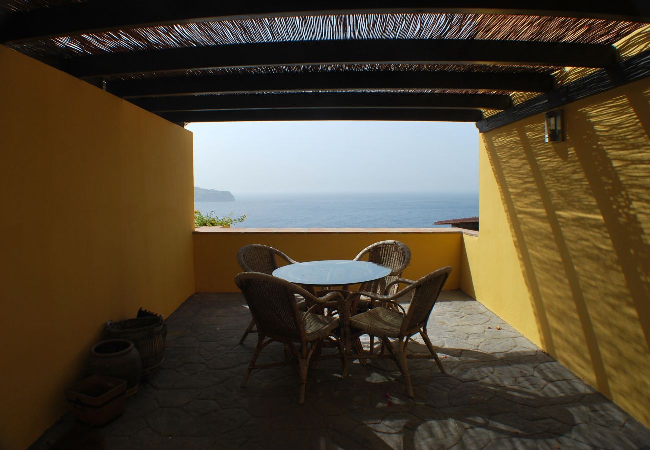 Villa en La Herradura - Encantadora casa de 4 dormitorios con impresionantes vistas y piscina privada