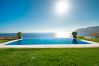 Villa en La Herradura - Increíble villa de lujo de 7 dormitorios en un acantilado sobre el mar con piscina privada, sauna y jacuzzi