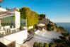 Villa en La Herradura - Increíble villa de lujo de 7 dormitorios en un acantilado sobre el mar con piscina privada, sauna y jacuzzi