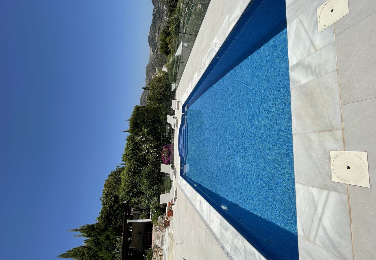 Villa en La Herradura - Villa Kalaiza