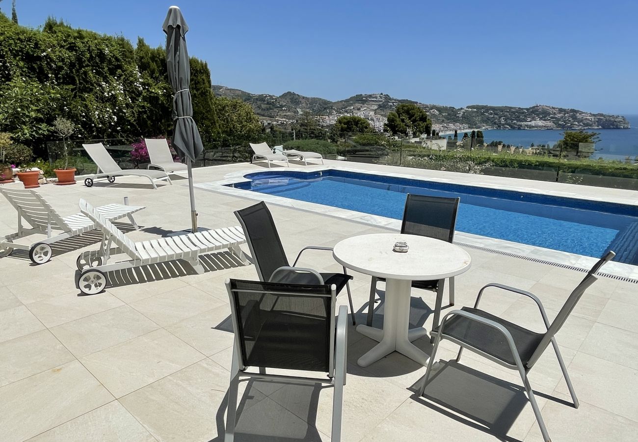 Villa en La Herradura - Villa Kalaiza