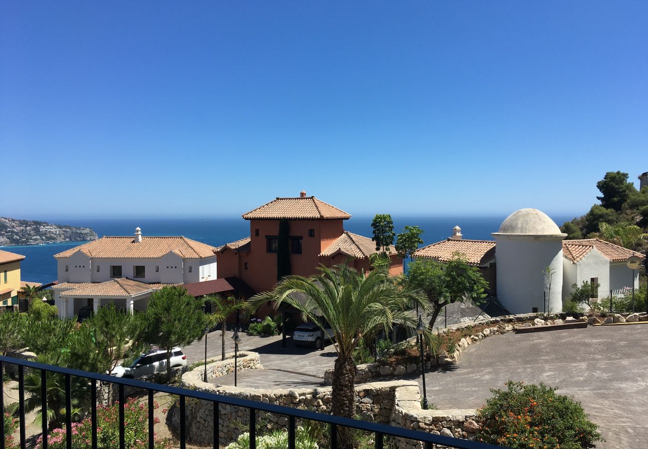 Apartamento en La Herradura - Precioso apartamento de 2 dormitorios y 2 baños