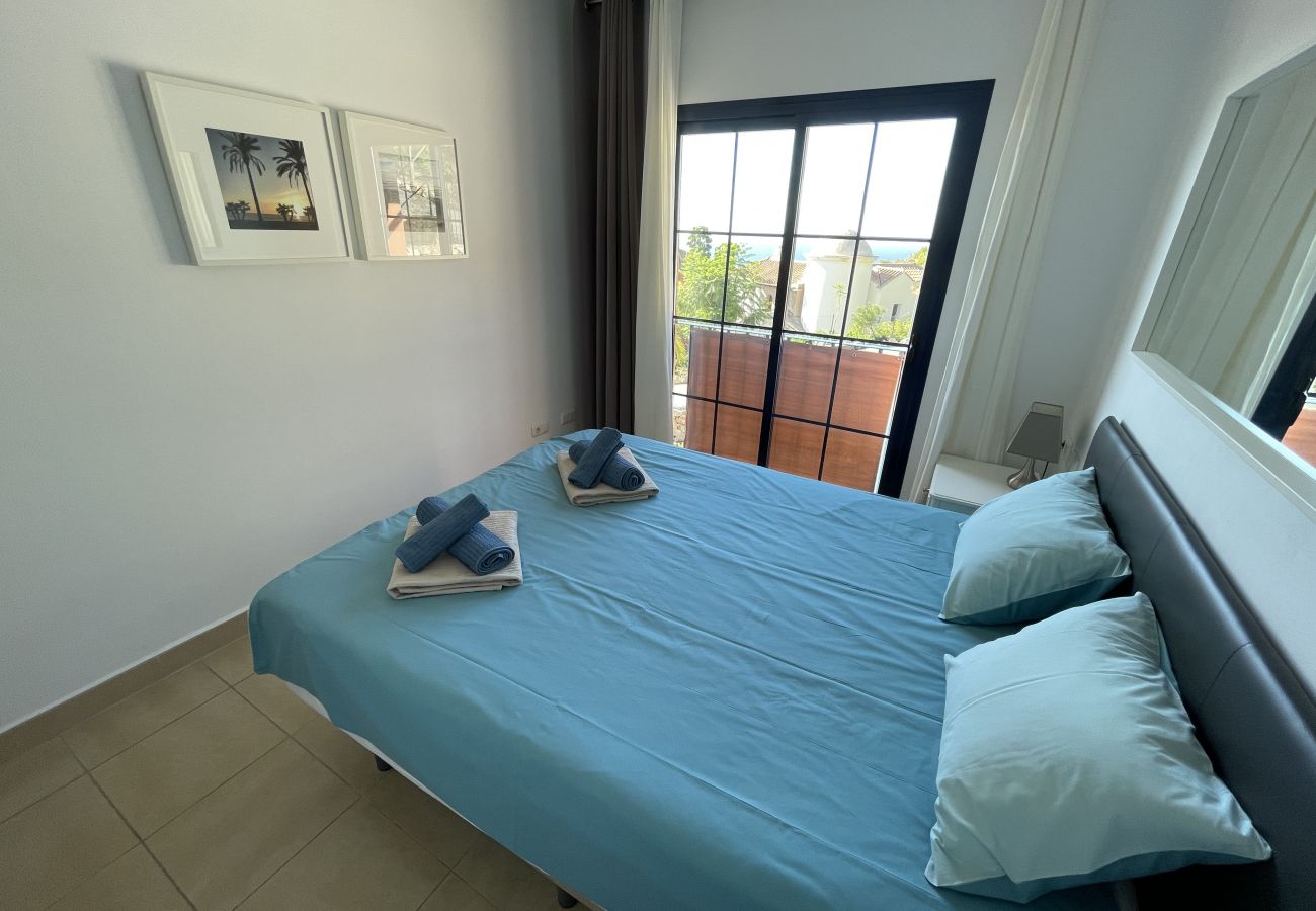 Apartamento en La Herradura - Precioso apartamento de 2 dormitorios y 2 baños