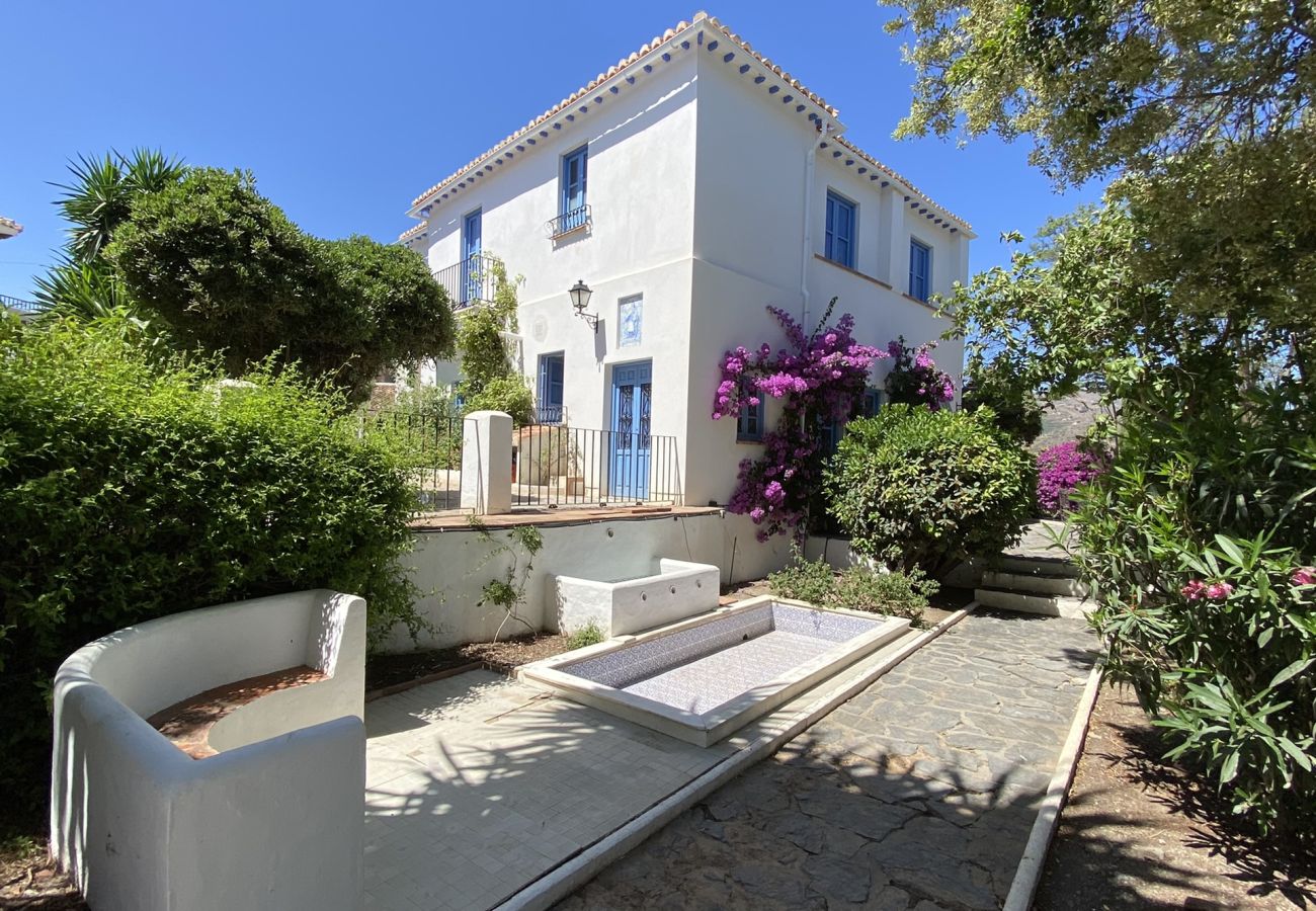 Villa en Almuñecar - Increíble villa de 6 camas con piscina privada y vistas