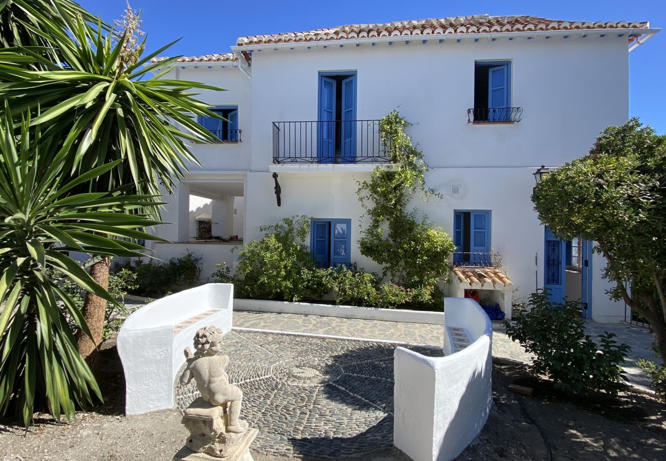 Villa en Almuñecar - Increíble villa de 6 camas con piscina privada y vistas