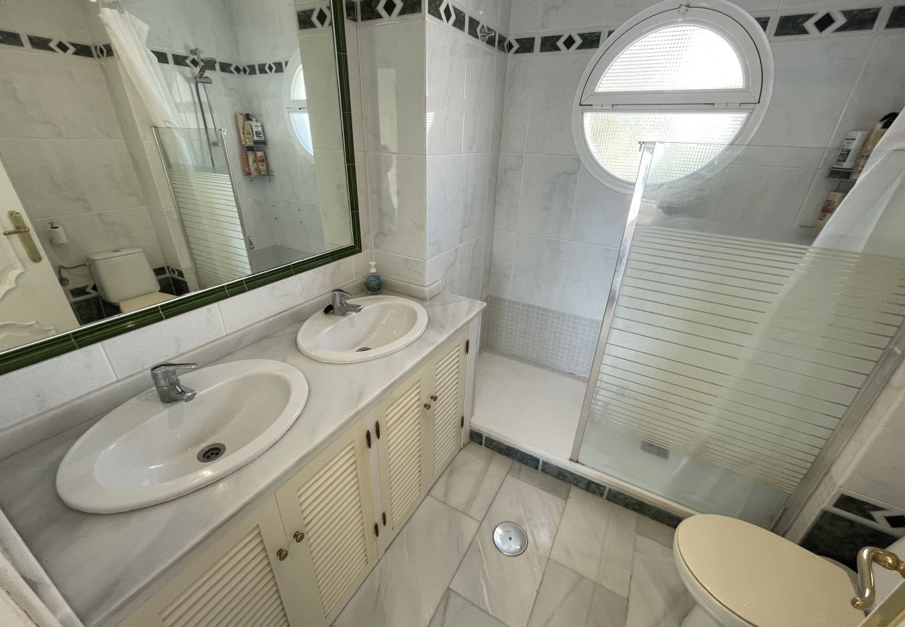 Villa en La Herradura - Marina Azul