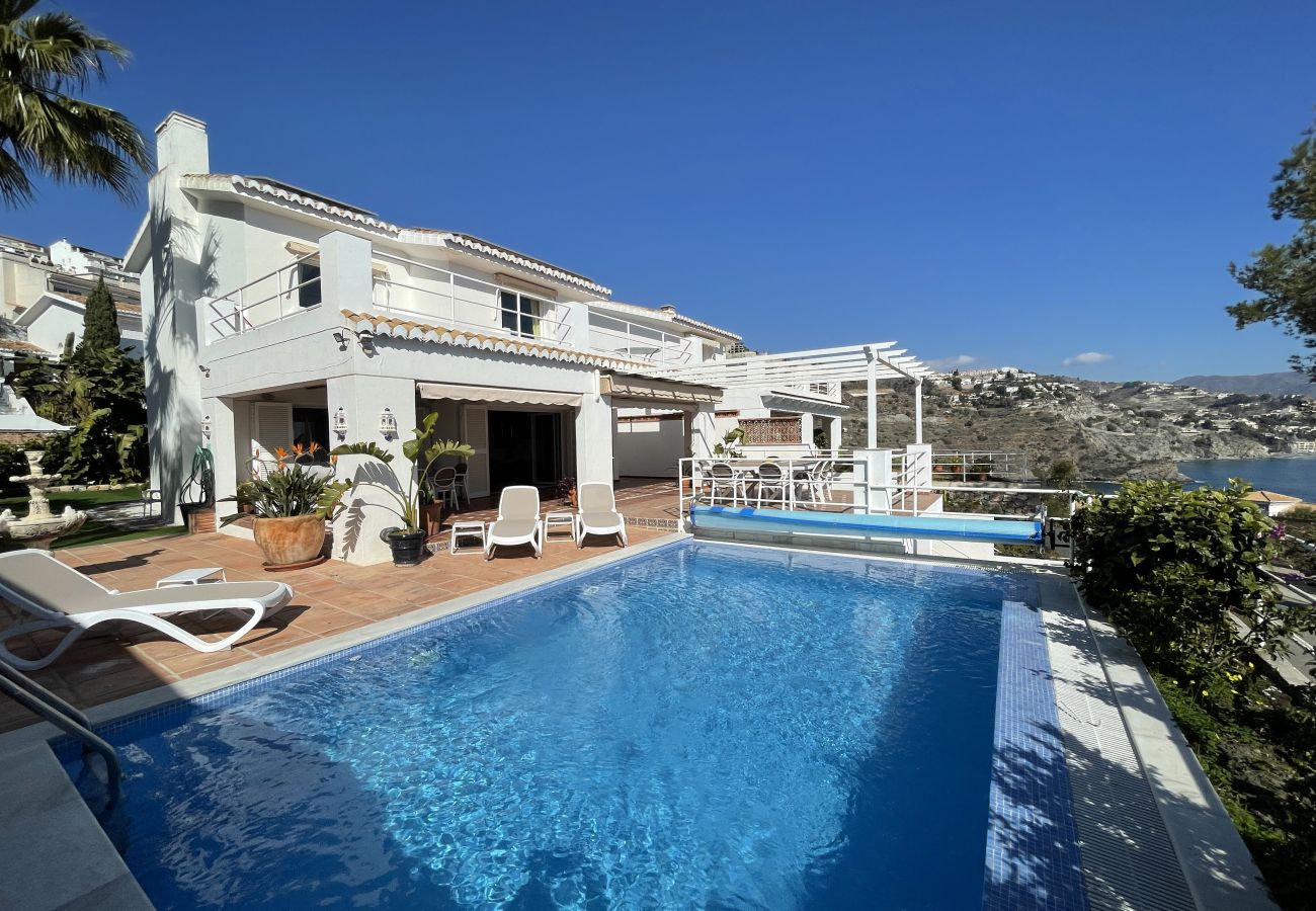 Villa en La Herradura - Marina Azul