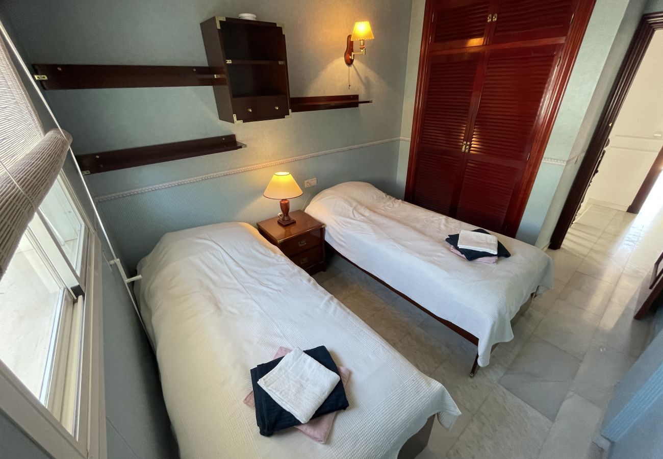 Villa en La Herradura - Marina Azul