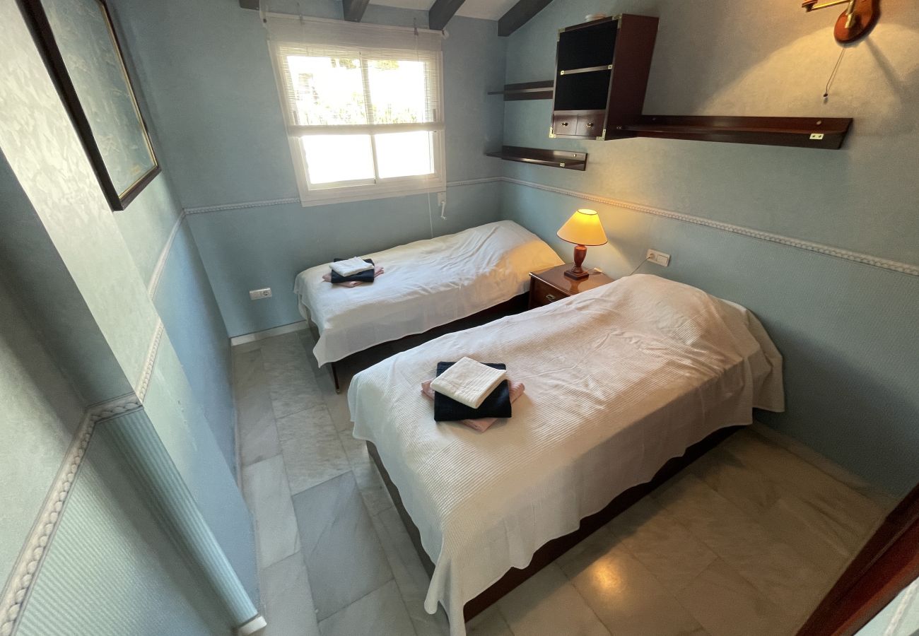 Villa en La Herradura - Marina Azul
