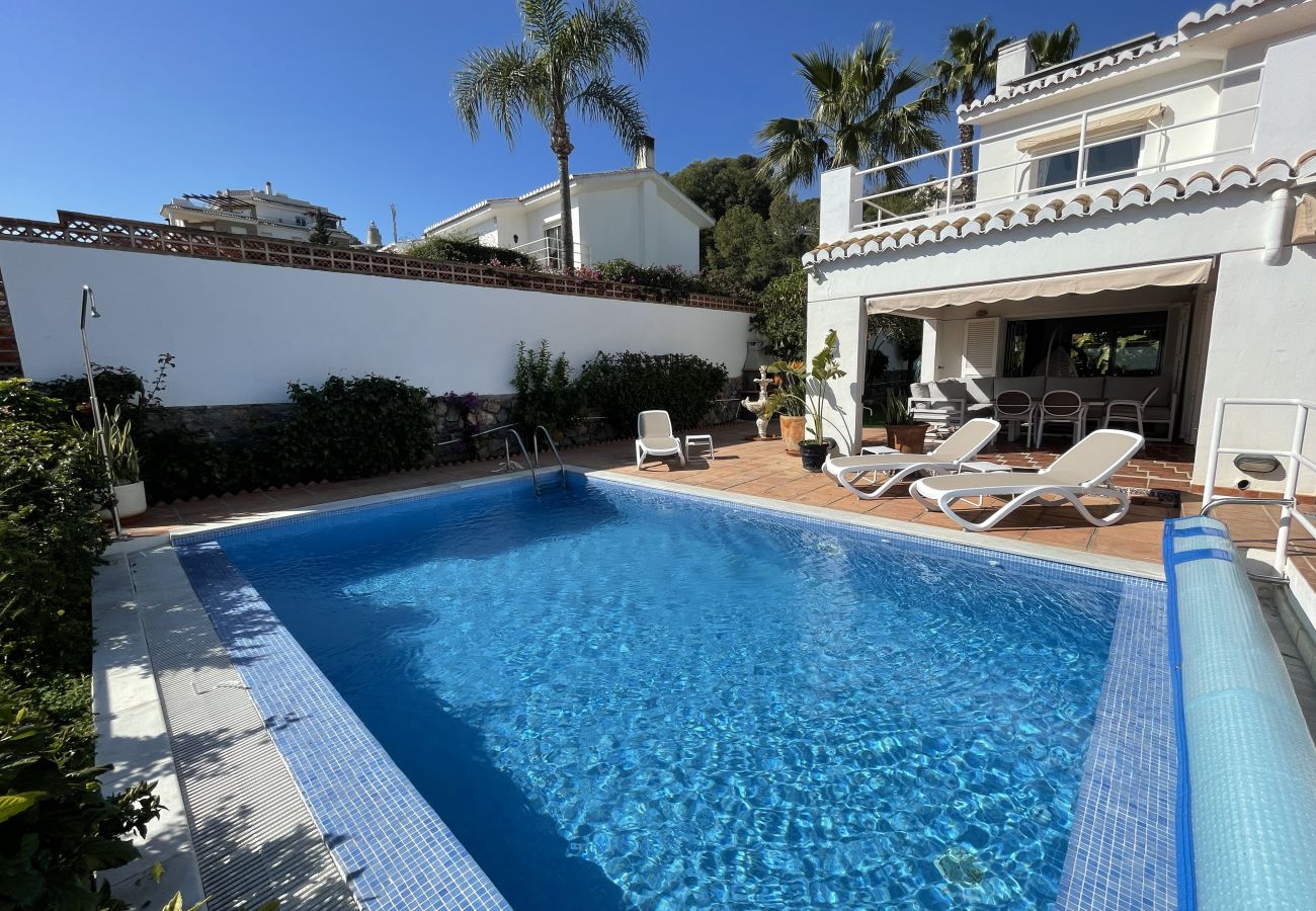 Villa en La Herradura - Marina Azul
