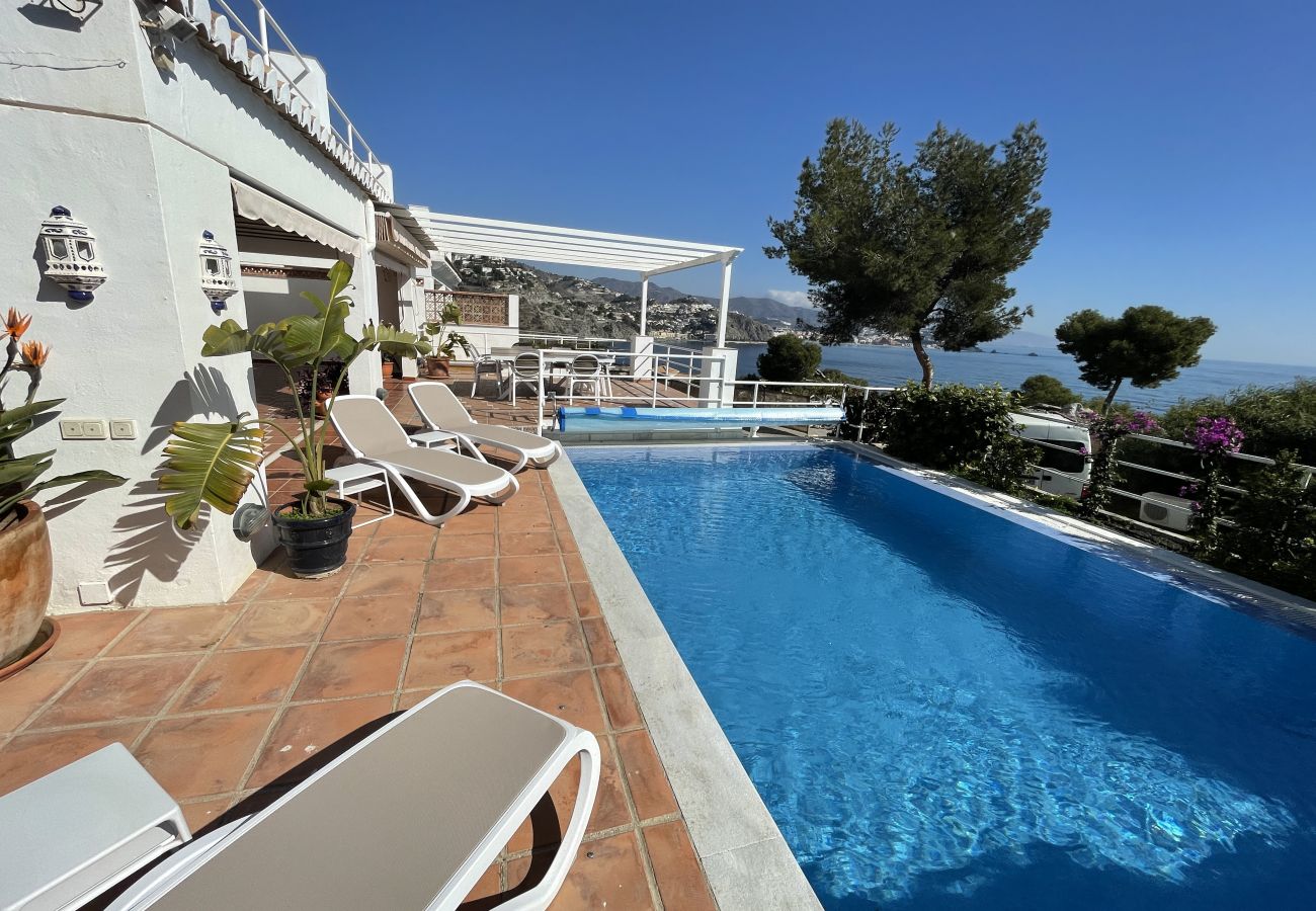 Villa en La Herradura - Marina Azul