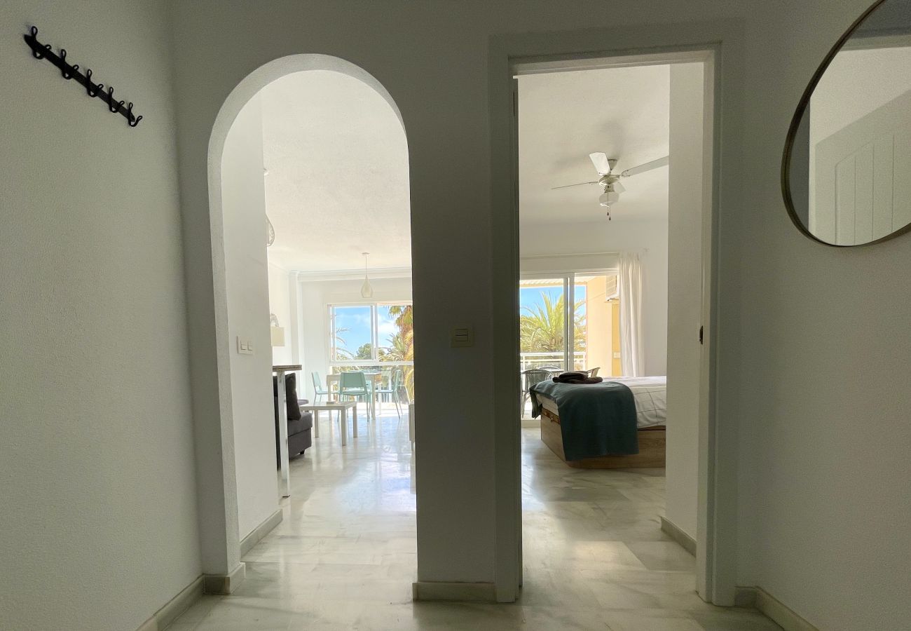 Apartamento en La Herradura - South facing apartment, 7 mins walk from beach