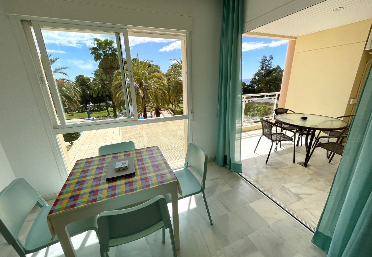 Apartamento en La Herradura - South facing apartment, 7 mins walk from beach