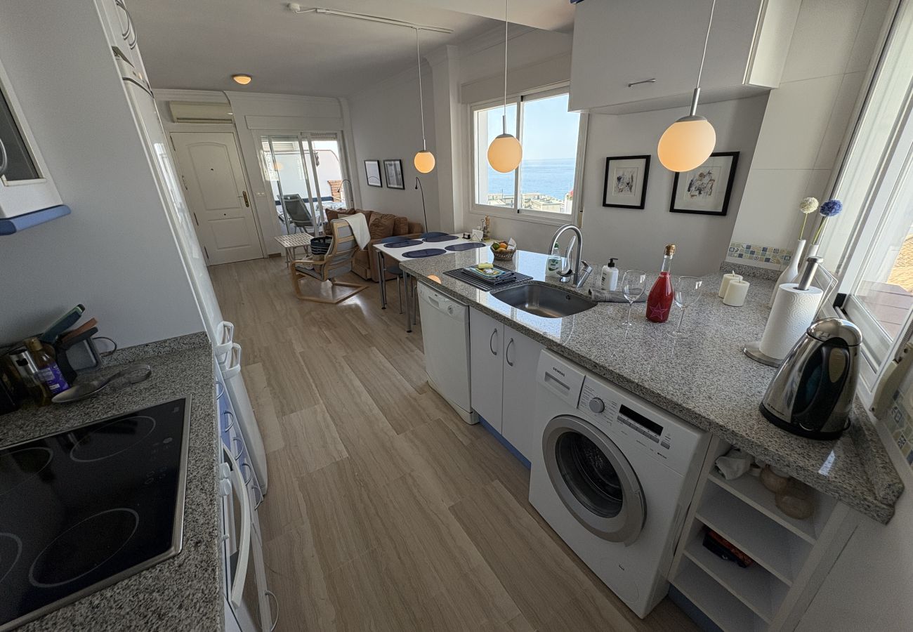 Apartamento en La Herradura - Lovely 2 bed apartment within walking distance to the beach and town