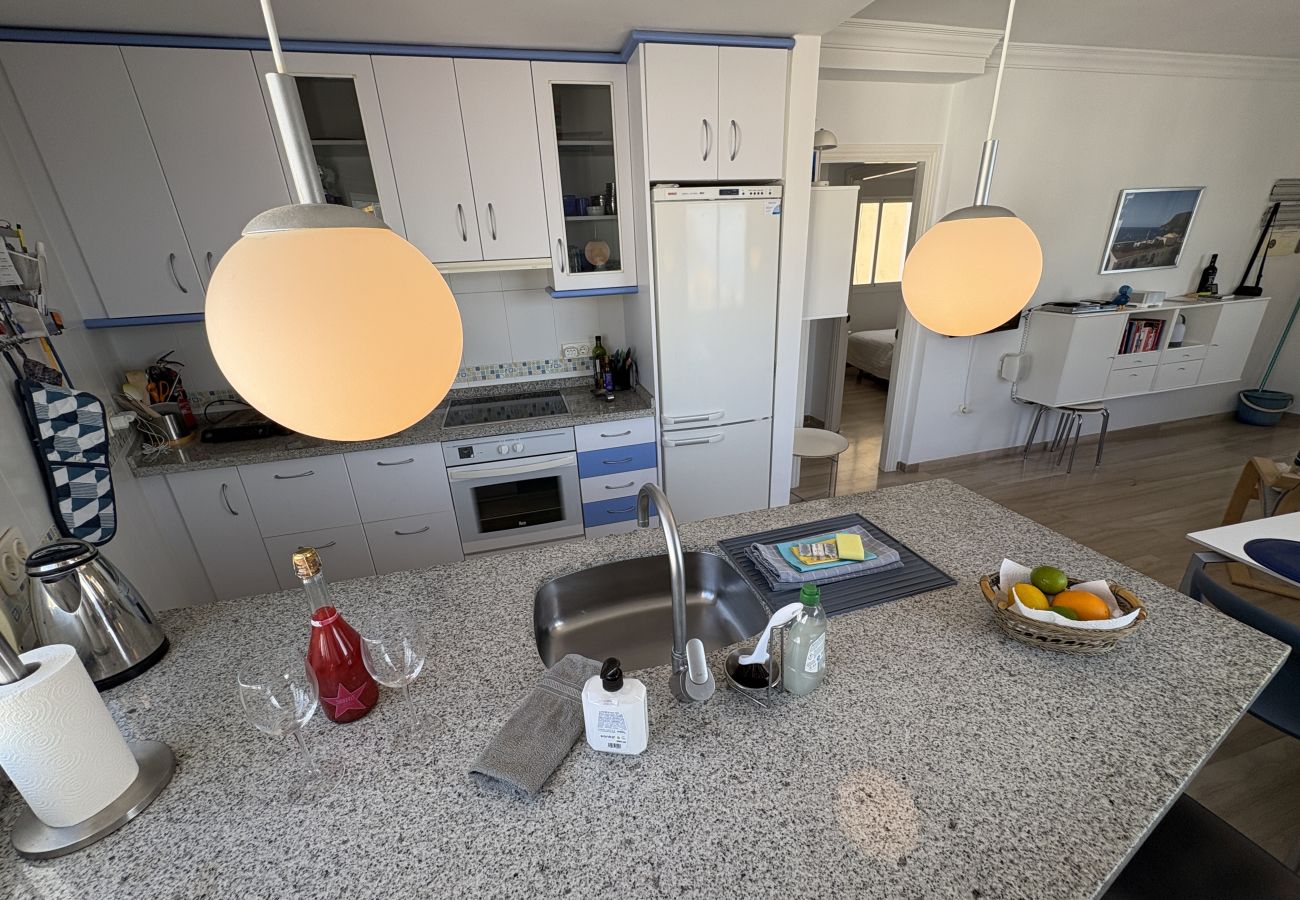 Apartamento en La Herradura - Lovely 2 bed apartment within walking distance to the beach and town