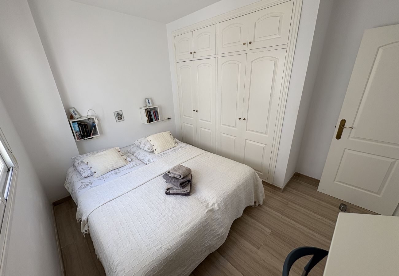 Apartamento en La Herradura - Lovely 2 bed apartment within walking distance to the beach and town