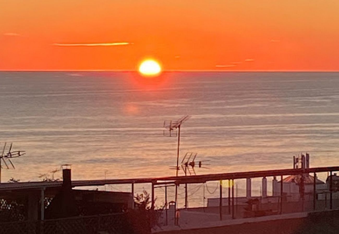 Apartamento en La Herradura - Lovely 2 bed apartment within walking distance to the beach and town