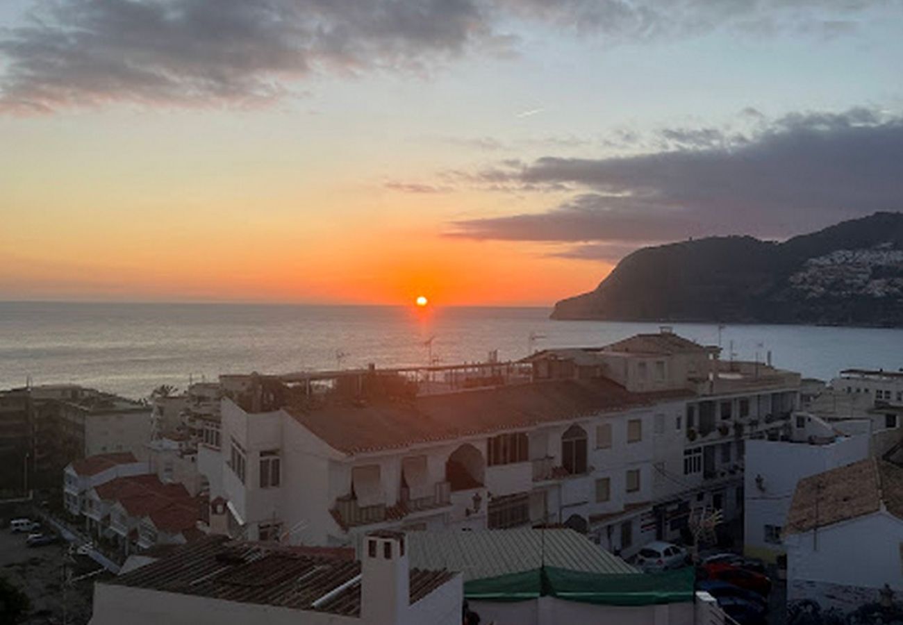 Apartamento en La Herradura - Lovely 2 bed apartment within walking distance to the beach and town