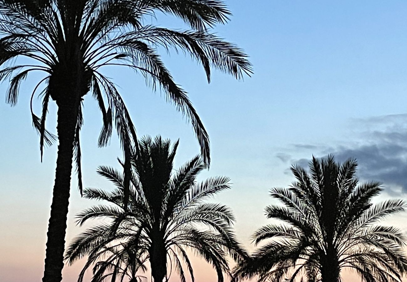 Apartamento en La Herradura - Lovely 2 bed apartment within walking distance to the beach and town