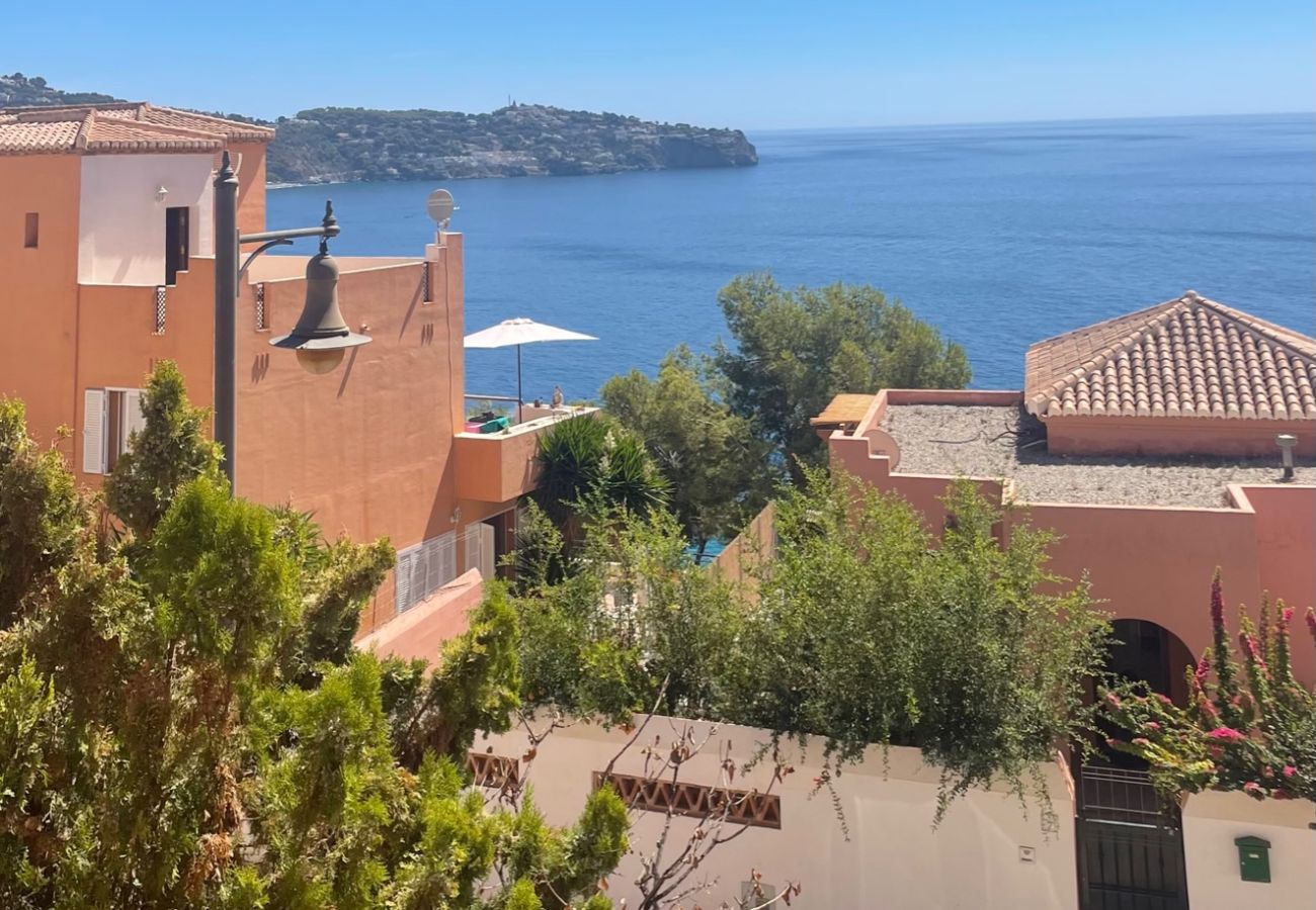 Casa en La Herradura - Lovely Four Bedroom Townhouse with great Sea Views