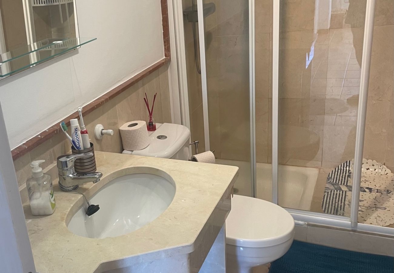 Casa en La Herradura - Lovely Four Bedroom Townhouse with great Sea Views