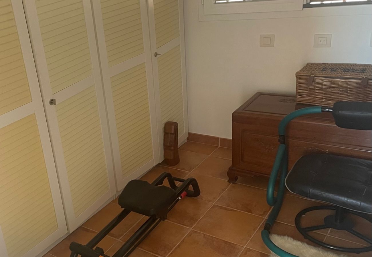 Casa en La Herradura - Lovely Four Bedroom Townhouse with great Sea Views