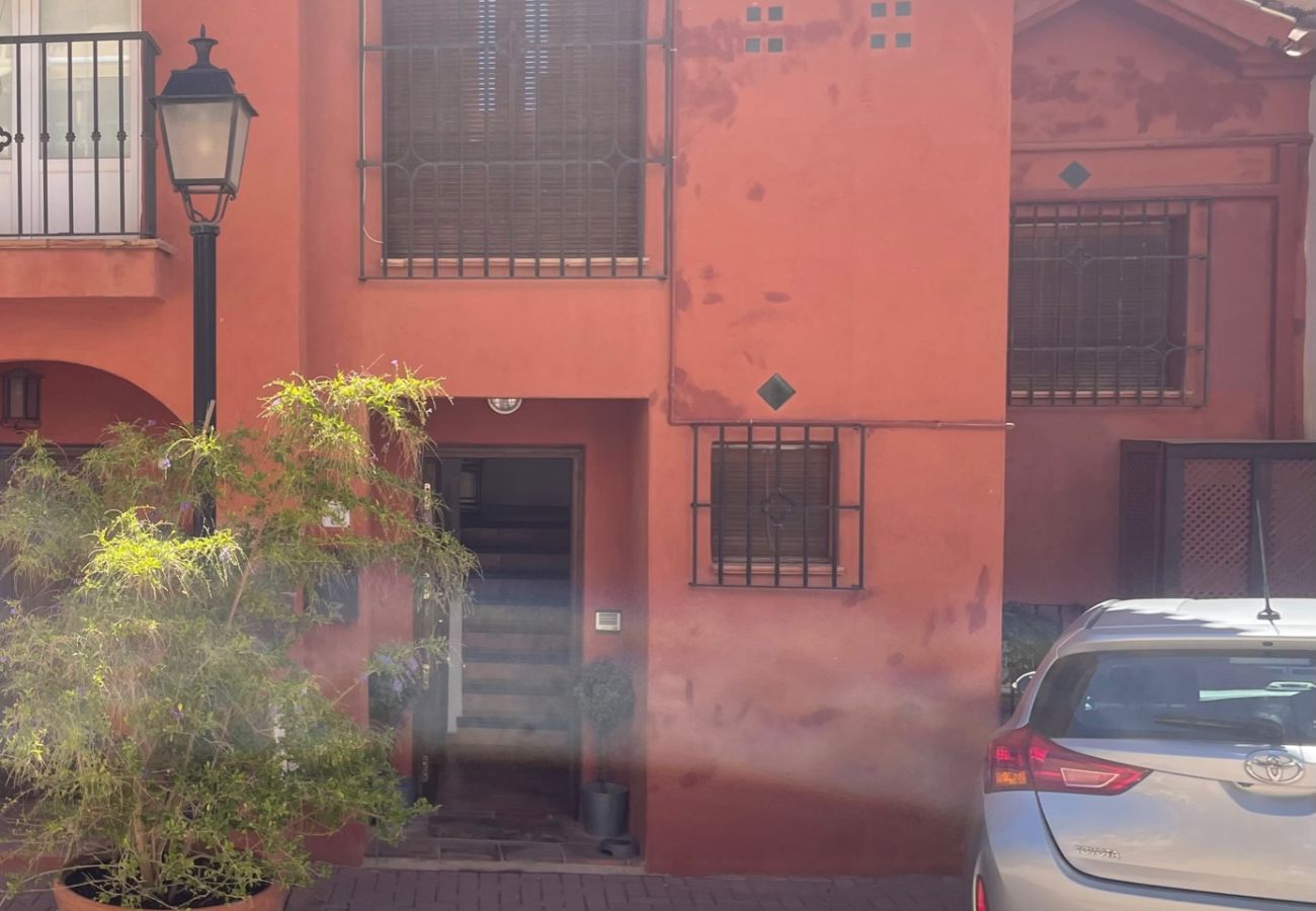 Casa en La Herradura - Lovely Four Bedroom Townhouse with great Sea Views